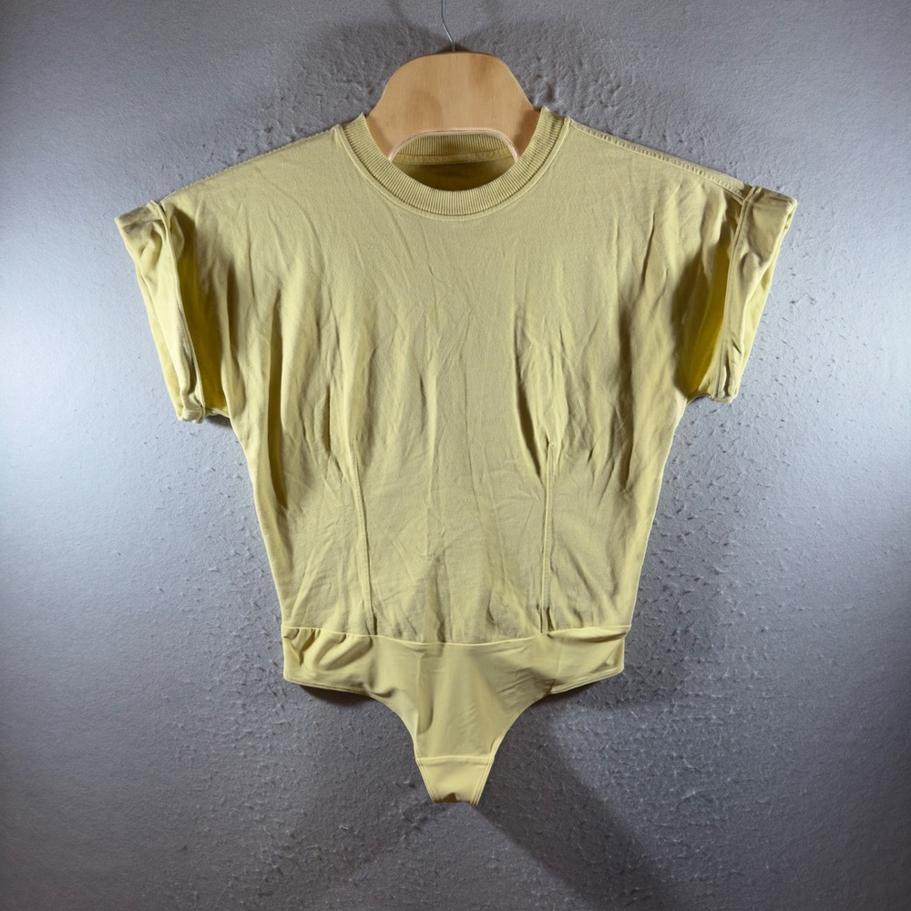 1557 | Lululemon Open Back Cuffed Sleeve Yoga Athleisure Bodysuit Yellow Women 6